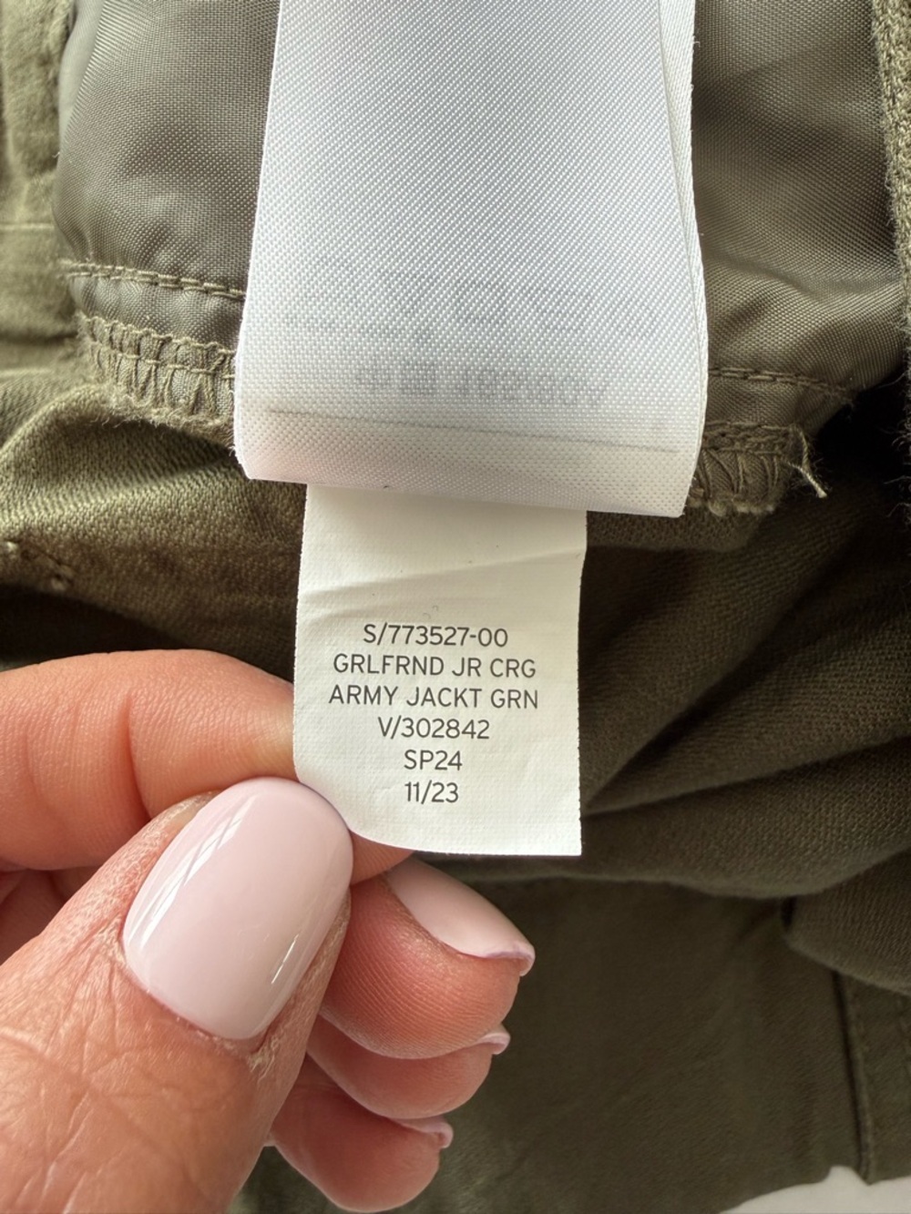 NWT GAP Girlfriend Cargo Joggers Olive Green Size 12 - Picture 7 of 10